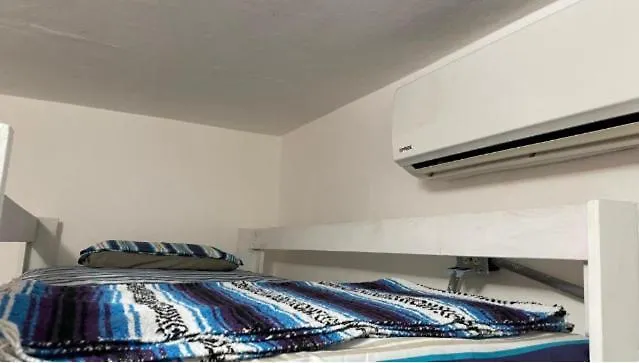 Ahava Hostal Cancun Guest house