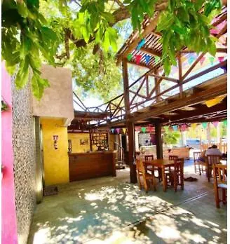 Ahava Hostal Κανκούν 0*,